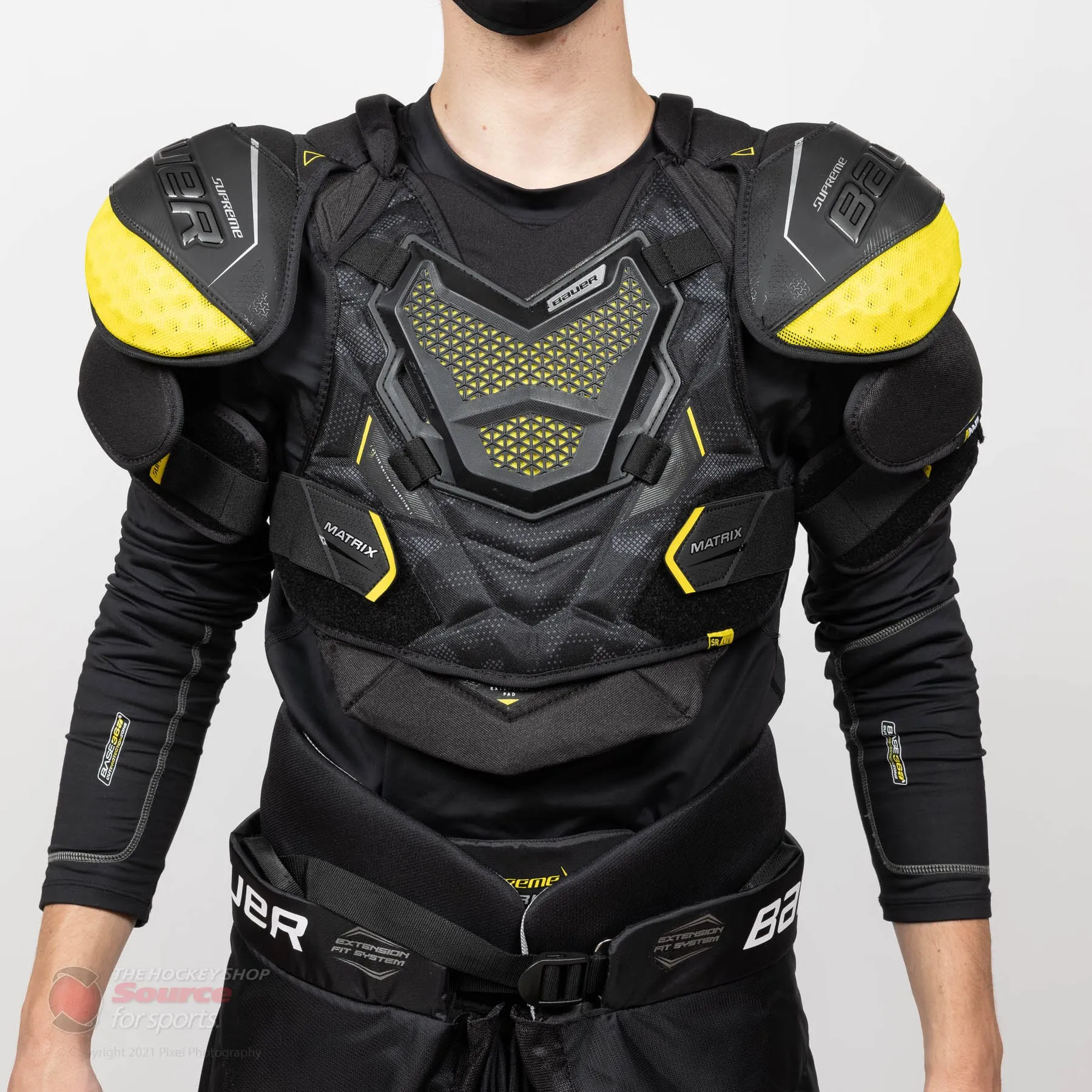 Bauer Supreme Matrix Senior Hockey Shoulder Pads - 2021
